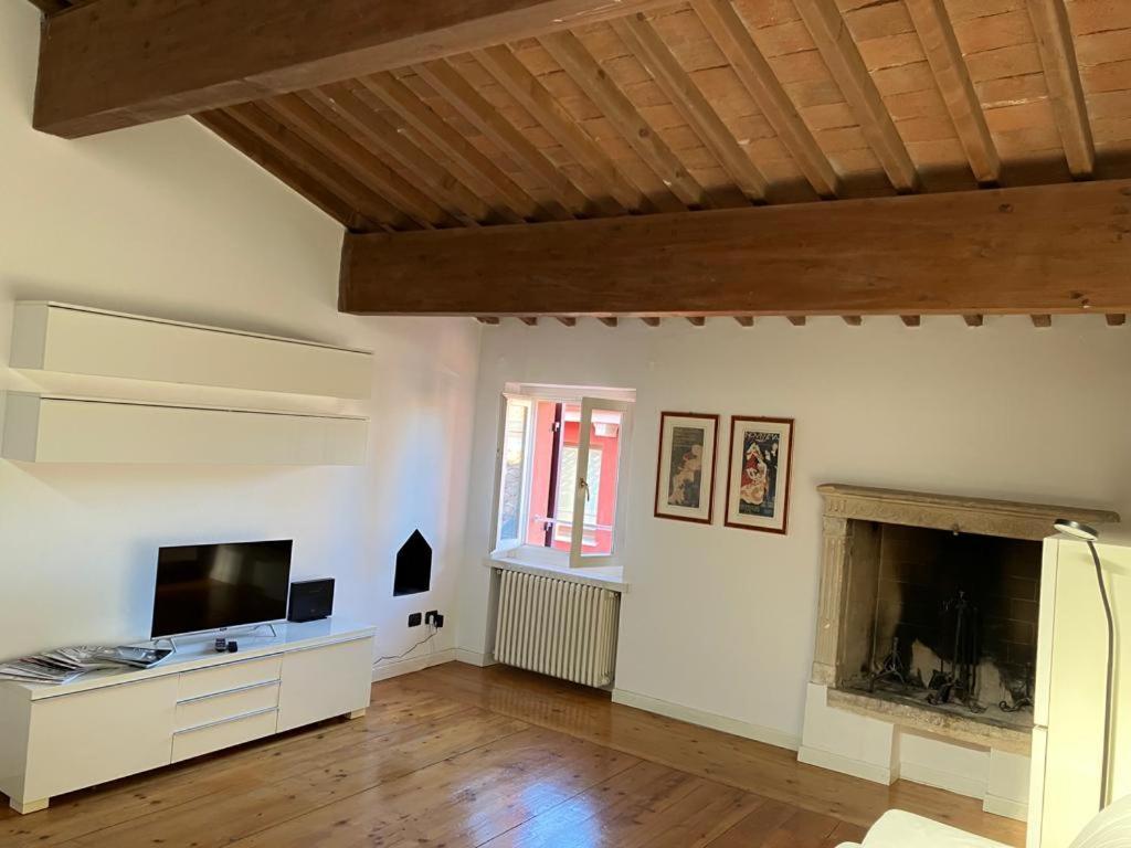 Locazione Via Fama 7 Daire Verona Dış mekan fotoğraf