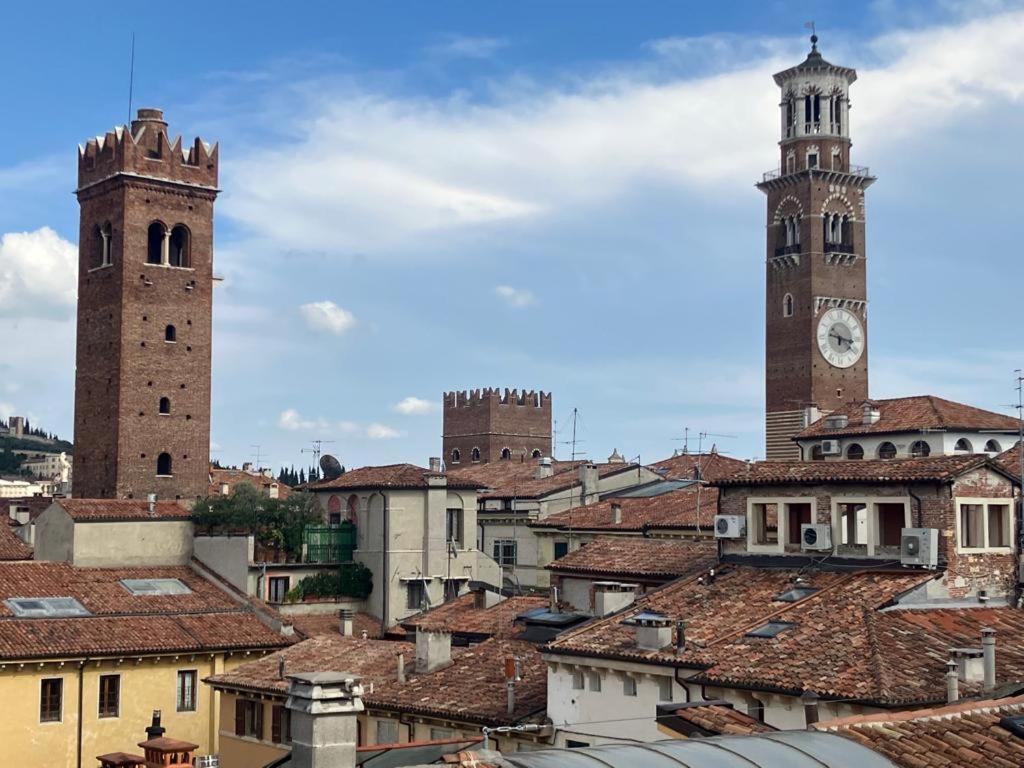 Locazione Via Fama 7 Daire Verona Dış mekan fotoğraf